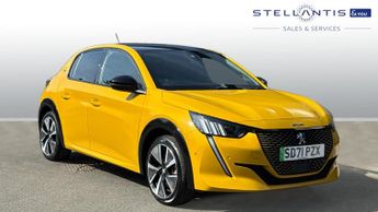 Peugeot 208 50kWh GT Premium Hatchback 5dr Electric Auto (136 ps)