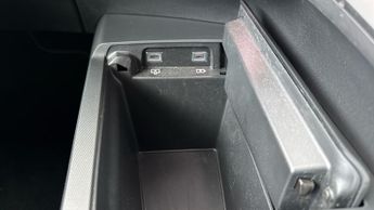 Peugeot 3008 73kWh GT SUV 5dr Electric Auto (210 ps)