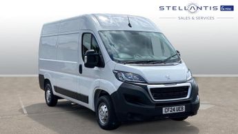 Peugeot Boxer 2.2 BlueHDi 335 Professional Premium + Panel Van 5dr Diesel Manu