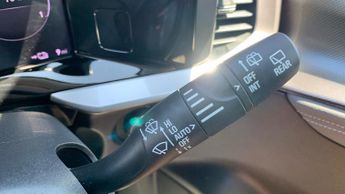 Vauxhall Mokka Electric 50kWh Elite Premium SUV 5dr Electric Auto (136 ps)