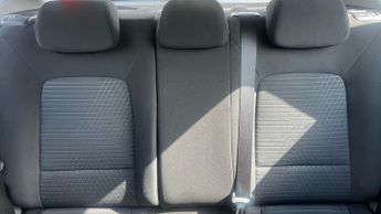 Hyundai I20 1.0 T-GDi MHEV SE Connect Hatchback 5dr Petrol Hybrid DCT Euro 6