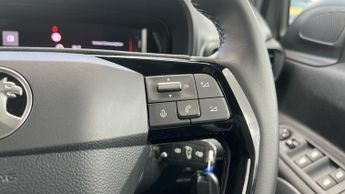 Vauxhall Combo Life Electric 52kWh Ultimate MPV 5dr Electric Auto (7.4kW Charger) (136 ps)