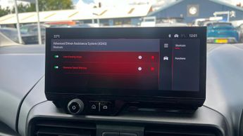 Vauxhall Combo Life Electric 52kWh Ultimate MPV 5dr Electric Auto (7.4kW Charger) (136 ps)