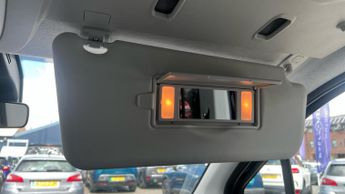 Vauxhall Combo Life Electric 52kWh Ultimate MPV 5dr Electric Auto (7.4kW Charger) (136 ps)