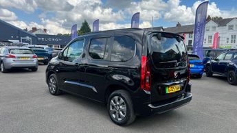Vauxhall Combo Life Electric 52kWh Ultimate MPV 5dr Electric Auto (7.4kW Charger) (136 ps)