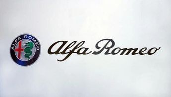 Peugeot 308 54kWh GT Hatchback 5dr Electric Auto (156 ps)