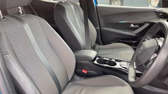 Peugeot 2008 50kWh Allure Premium + SUV 5dr Electric Auto (7kW Charger) (136 