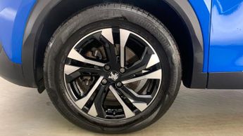 Peugeot 2008 50kWh Allure Premium + SUV 5dr Electric Auto (7kW Charger) (136 