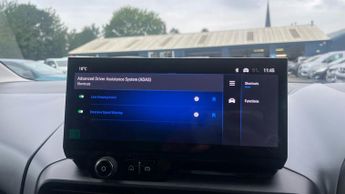 Vauxhall Combo Life Electric 52kWh Ultimate MPV 5dr Electric Auto (7.4kW Charger) (136 ps)