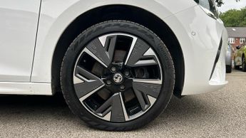 Vauxhall Corsa Electric 50kWh Elite Premium Hatchback 5dr Electric Auto (136 ps)