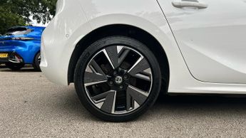 Vauxhall Corsa Electric 50kWh Elite Premium Hatchback 5dr Electric Auto (136 ps)