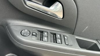 Vauxhall Corsa Electric 50kWh Elite Premium Hatchback 5dr Electric Auto (136 ps)