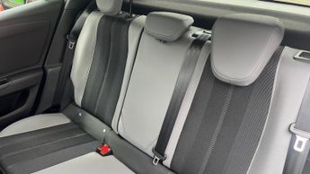 Vauxhall Mokka Electric 50kWh Griffin SUV 5dr Electric Auto (136 ps)