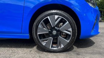 Vauxhall Corsa Electric 50kWh Elite Premium Hatchback 5dr Electric Auto (136 ps)