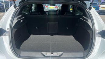 Peugeot 308 54kWh GT Hatchback 5dr Electric Auto (156 ps)