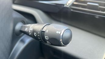 Peugeot 308 54kWh GT Hatchback 5dr Electric Auto (156 ps)