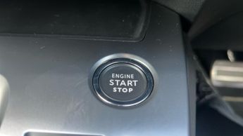 Peugeot 308 54kWh GT Hatchback 5dr Electric Auto (156 ps)