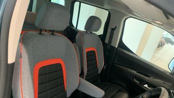 Citroen Berlingo 52kWh MAX M MPV 5dr Electric Auto (7.4kW Charger) (136 ps)