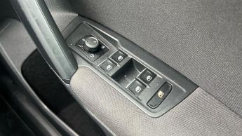 Volkswagen Tiguan 2.0 TDI BlueMotion Tech SE SUV 5dr Diesel DSG 4Motion Euro 6 (s/
