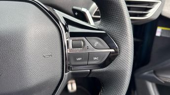 Peugeot 3008 SUV 1.2 PureTech MHEV GT SUV 5dr Petrol Hybrid e-DSC Euro 6 (s/s) (1