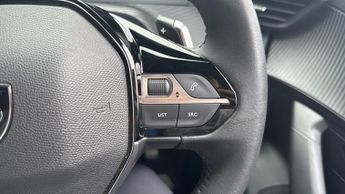 Peugeot 2008 1.2 PureTech MHEV Allure SUV 5dr Petrol Hybrid e-DSC Euro 6 (s/s