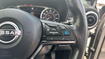 Nissan Juke 1.6 Tekna+ SUV 5dr Petrol Hybrid Auto Euro 6 (143 ps)