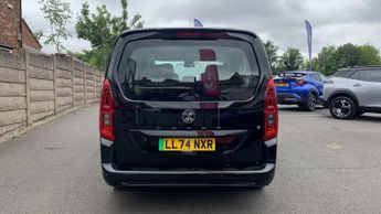 Vauxhall Combo Life Electric 52kWh Design XL MPV 5dr Electric Auto (7.4kW Charger) (136 ps)