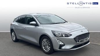 Ford Focus 1.0T EcoBoost Titanium Hatchback 5dr Petrol Manual Euro 6 (s/s) 