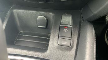 Nissan Qashqai 1.3 DIG-T N-Connecta SUV 5dr Petrol DCT Auto Euro 6 (s/s) (160 p