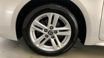 Toyota Corolla 1.8 VVT-h GPF Icon Touring Sports 5dr Petrol Hybrid CVT Euro 6 (