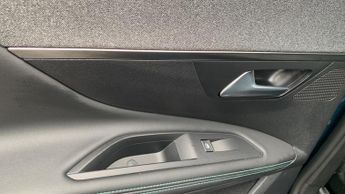 Peugeot 3008 SUV 1.2 PureTech Allure Premium + SUV 5dr Petrol EAT Euro 6 (s/s) (1