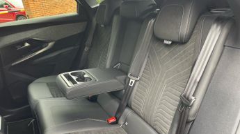 Peugeot 3008 SUV 1.2 MHEV GT SUV 5dr Petrol Hybrid e-DSC Euro 6 (s/s) (136 ps)