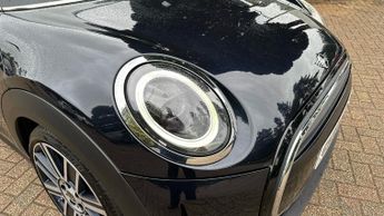 Mini Hatch 1.5 Cooper Exclusive Hatchback 3dr Petrol Steptronic Euro 6 (s/s
