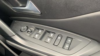 Peugeot 308 54kWh Allure Hatchback 5dr Electric Auto (156 ps)