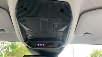 Peugeot 308 54kWh Allure Hatchback 5dr Electric Auto (156 ps)
