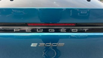 Peugeot 3008 73kWh GT SUV 5dr Electric Auto (210 ps)
