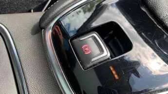 Vauxhall Grandland X 1.6 Turbo Ultimate SUV 5dr Petrol Auto Euro 6 (s/s) (180 ps)