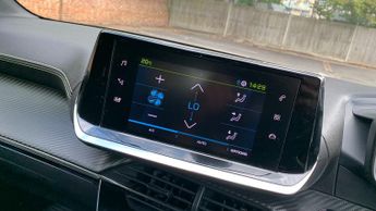 Peugeot 208 50kWh GT Line Hatchback 5dr Electric Auto (136 ps)