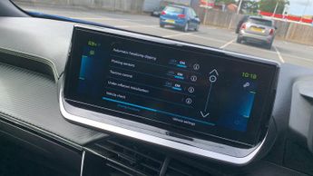 Peugeot 2008 50kWh GT Premium SUV 5dr Electric Auto (7kW Charger) (136 ps)