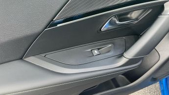 Peugeot 2008 50kWh GT Premium SUV 5dr Electric Auto (7kW Charger) (136 ps)