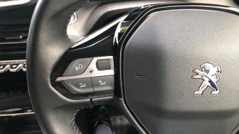 Peugeot 2008 50kWh Allure Premium SUV 5dr Electric Auto (7kW Charger) (136 ps
