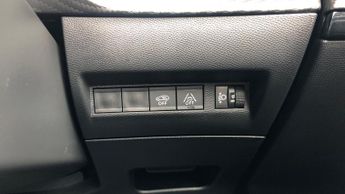 Peugeot 2008 50kWh Allure Premium SUV 5dr Electric Auto (7kW Charger) (136 ps