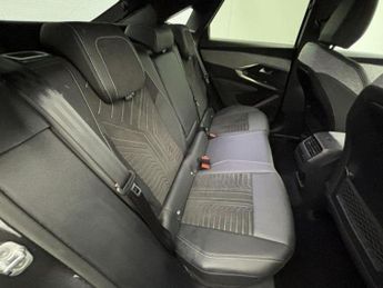 Peugeot 3008 73kWh GT SUV 5dr Electric Auto (210 ps)