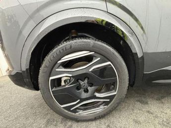 Peugeot 3008 73kWh GT SUV 5dr Electric Auto (210 ps)