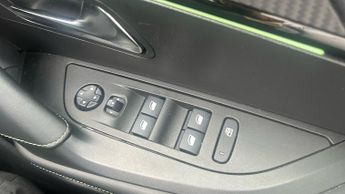 Peugeot 2008 50kWh GT SUV 5dr Electric Auto (136 ps)