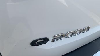 Peugeot 2008 50kWh Allure Premium SUV 5dr Electric Auto (136 ps)
