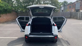 Peugeot 2008 50kWh Allure Premium SUV 5dr Electric Auto (136 ps)