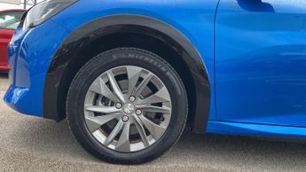 Peugeot 208 50kWh Allure Premium + Hatchback 5dr Electric Auto (7.4kW Charge