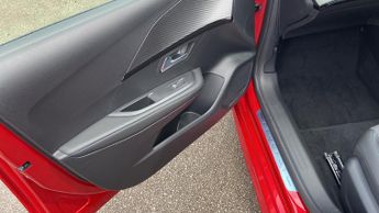Peugeot 208 50kWh Allure Premium + Hatchback 5dr Electric Auto (7.4kW Charge