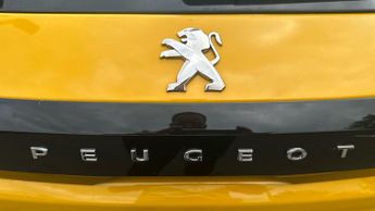 Peugeot 208 50kWh Allure Hatchback 5dr Electric Auto (136 ps)
